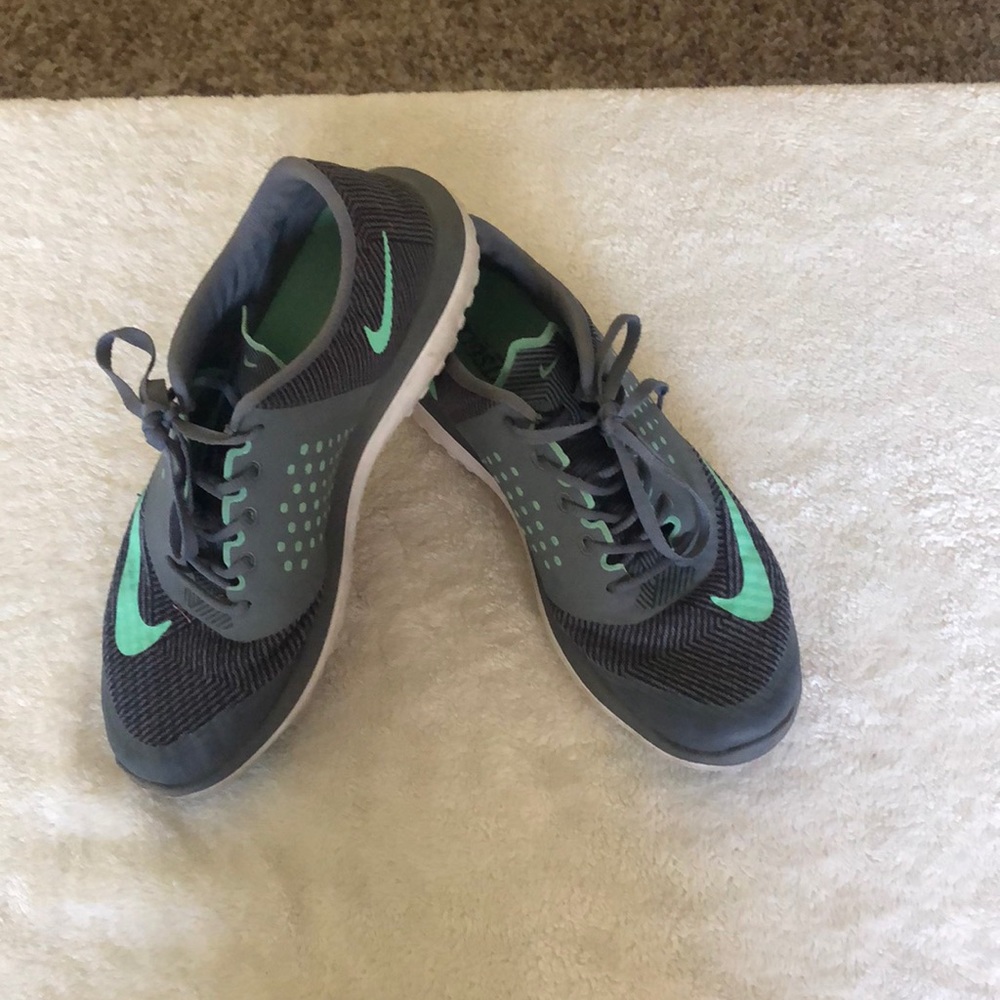 Nike fitsole shoes
